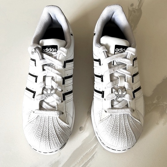 Adidas Superstar Shell Toe White Black Striped Cartoon Bubble Sneakers Youth 4 - Picture 4 of 15